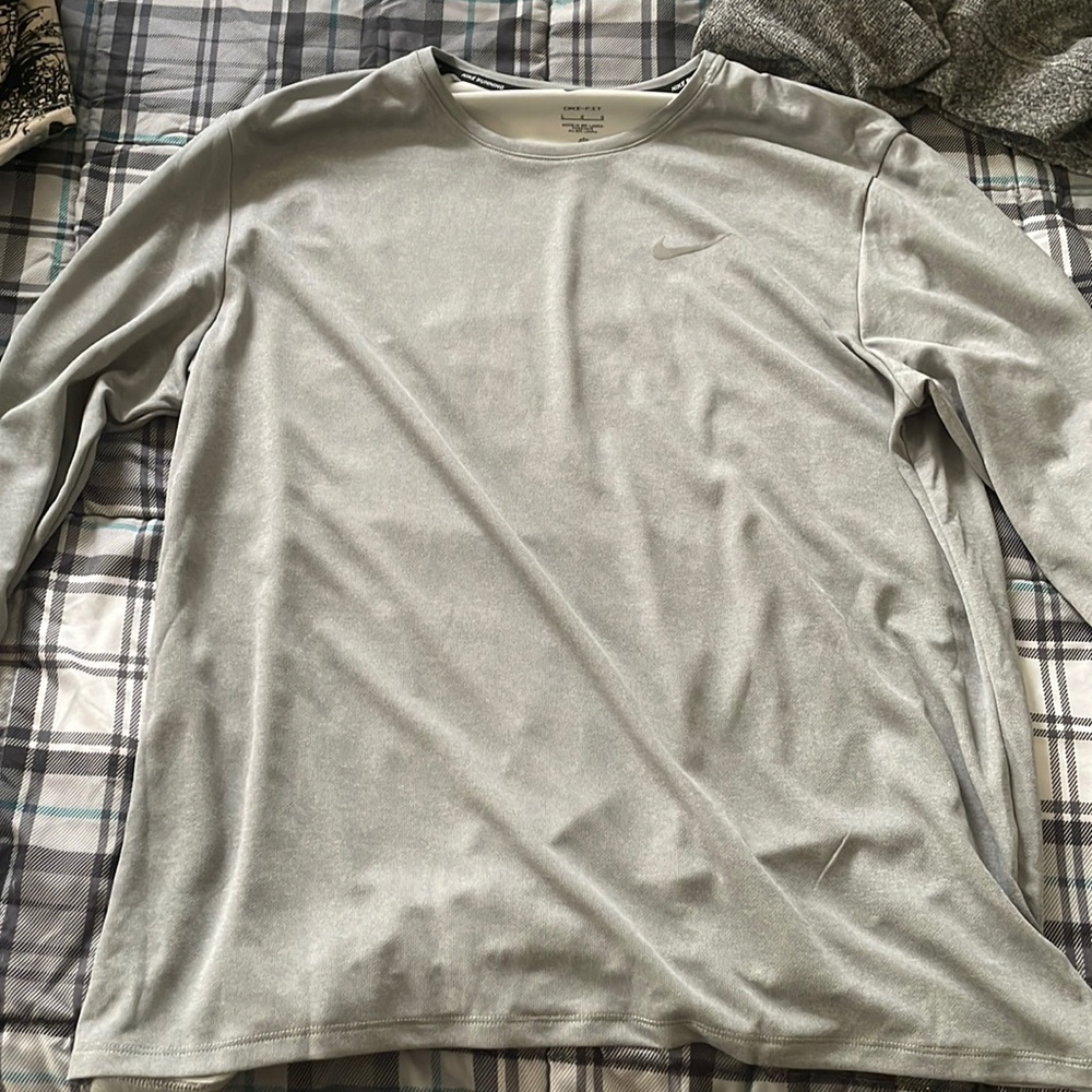 Nike long sleeve shirt